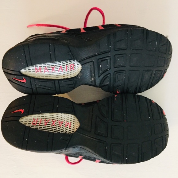 Nike Air Max Sneakers (Size 7) - Picture 4 of 4
